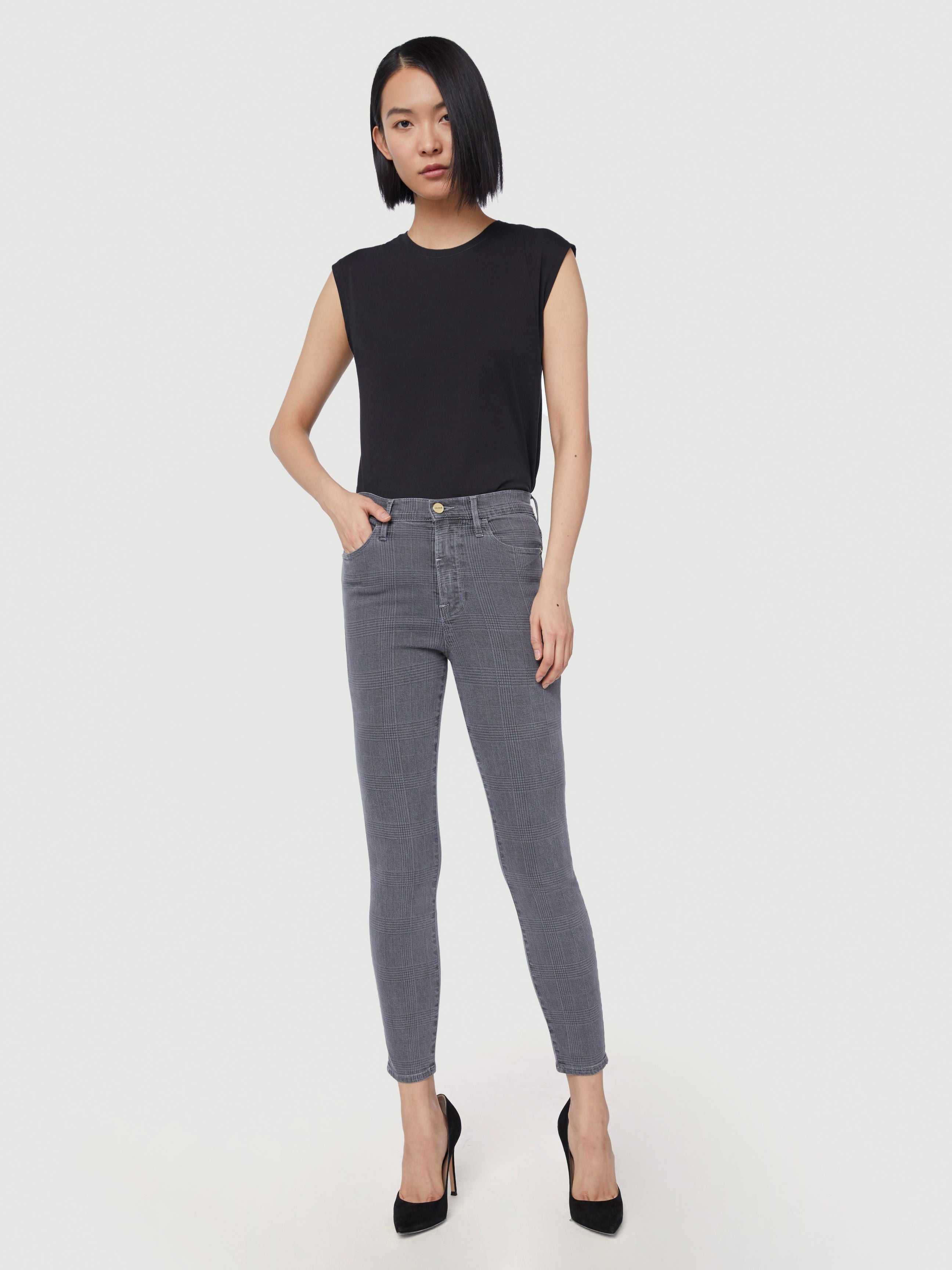 pant front full body view