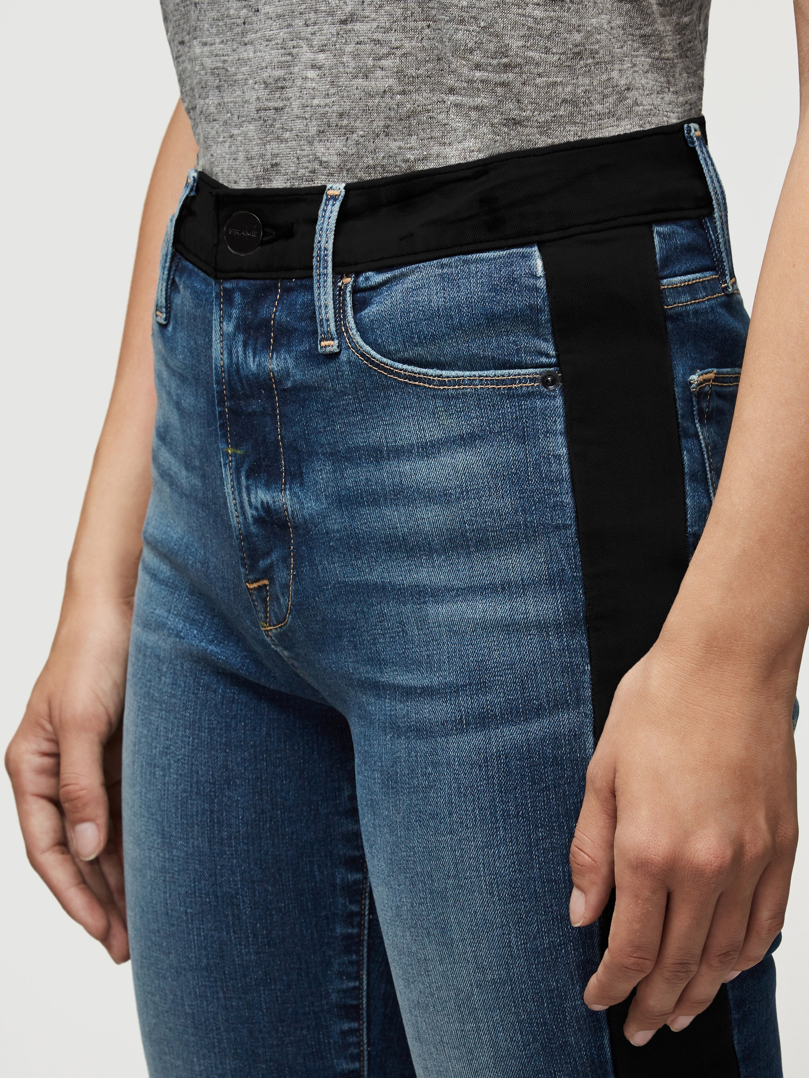 jeans detail view alt:hover