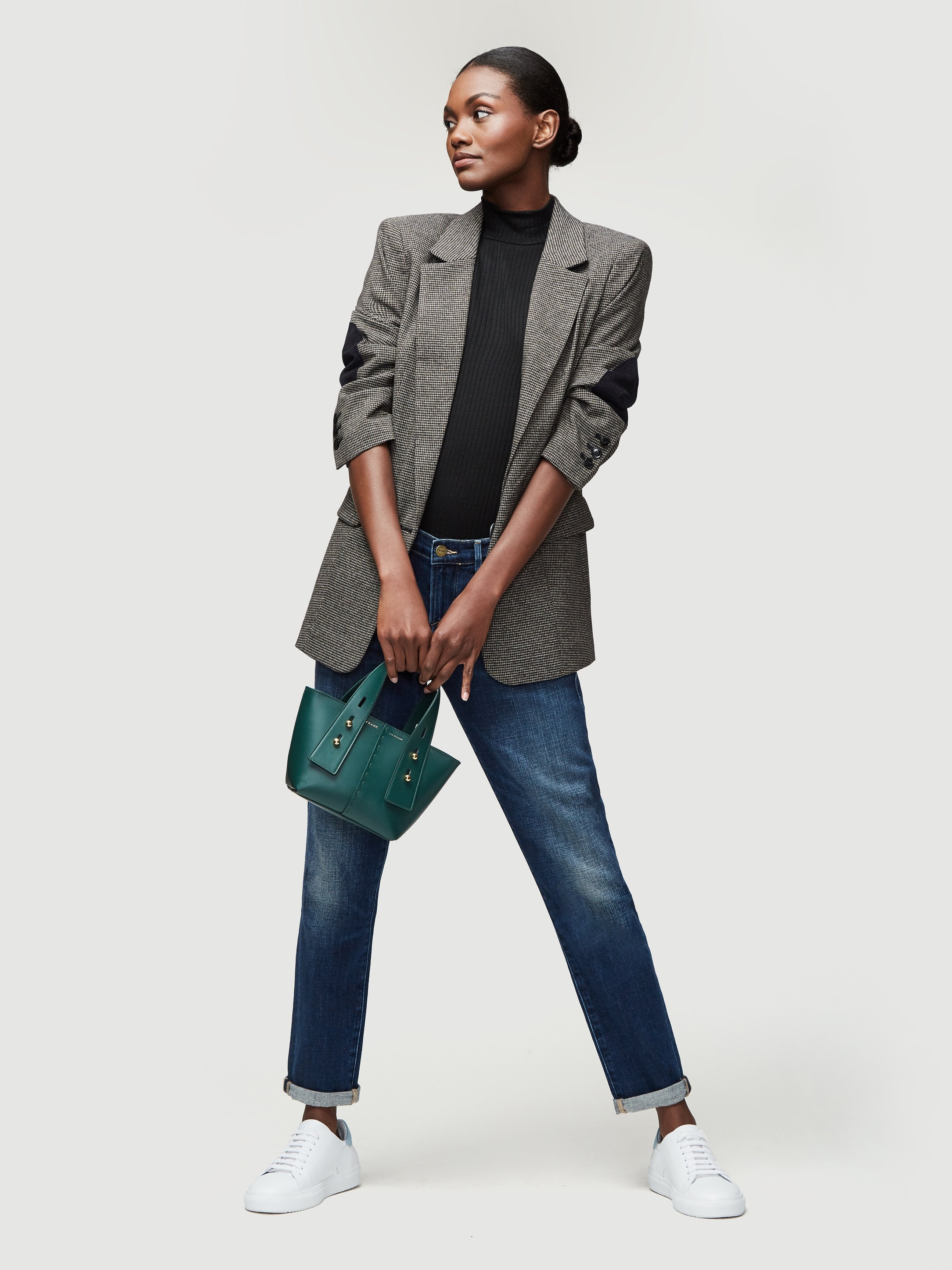 handbag full body front view alt:hover