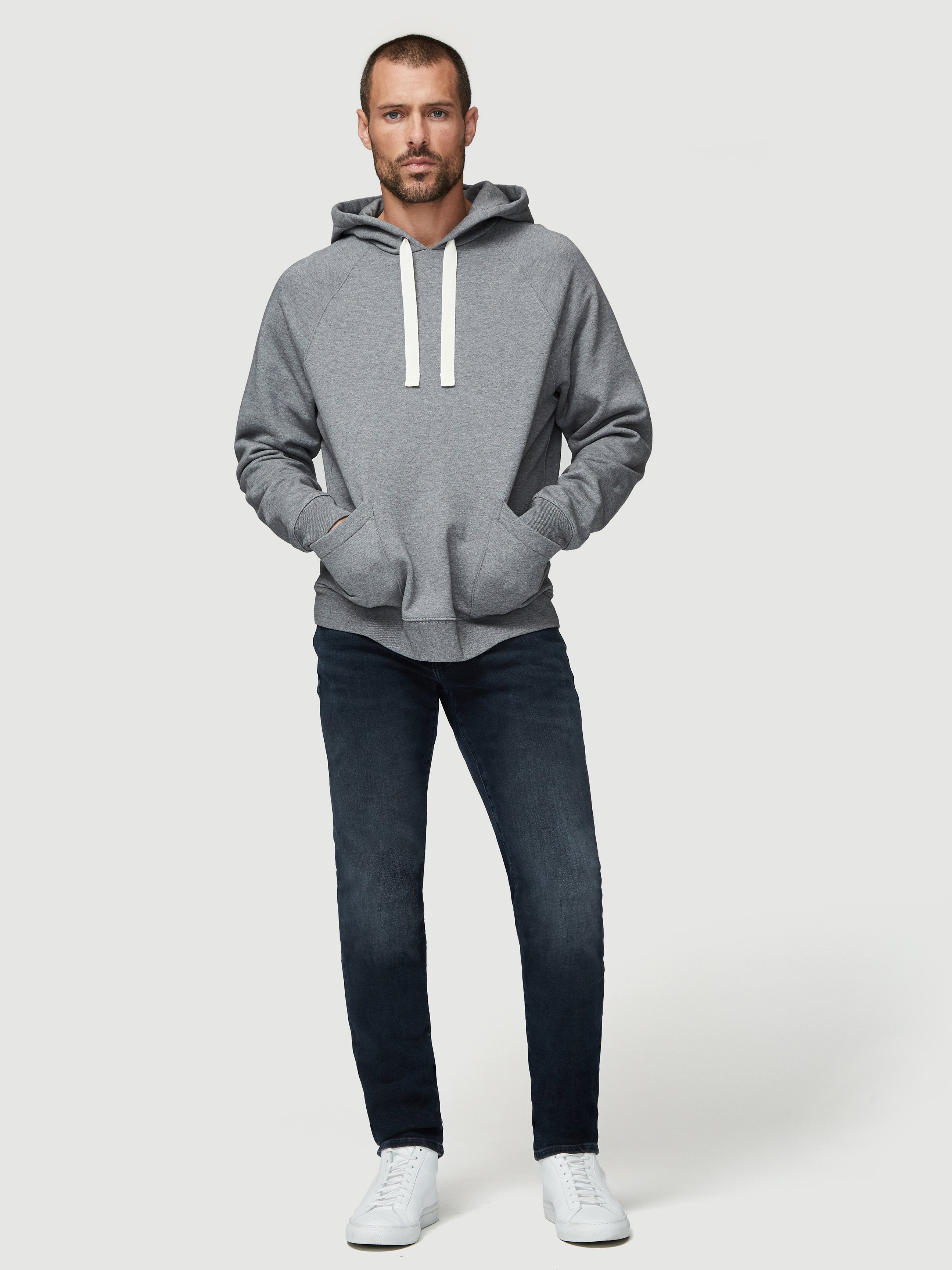 sweater front full body view alt:hover