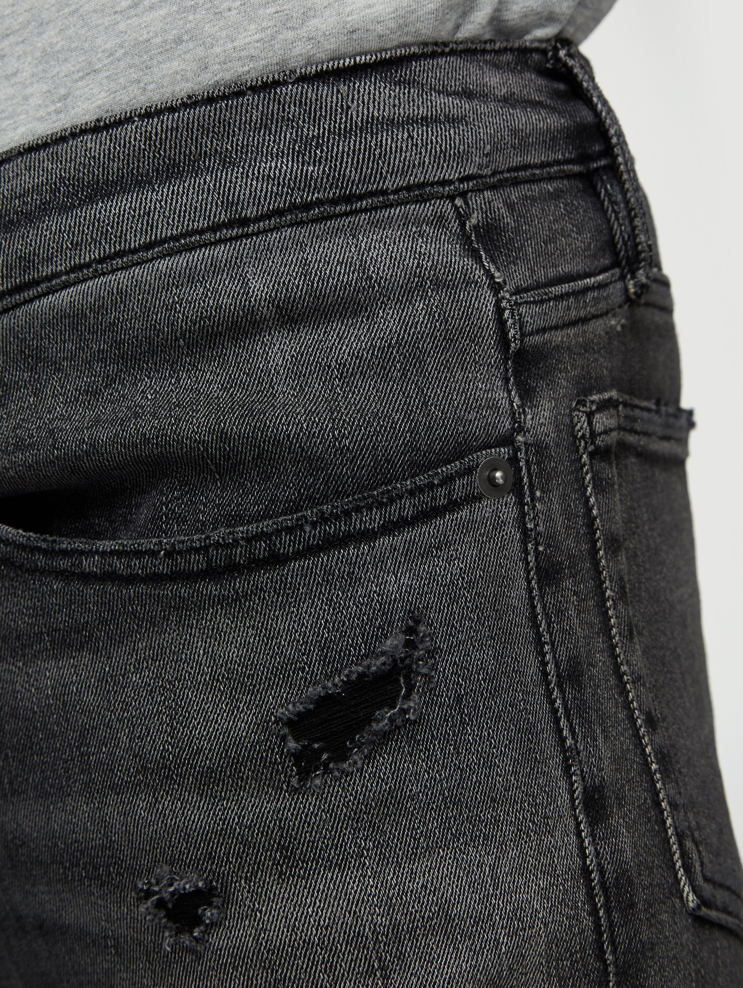 jeans detail view alt:hover