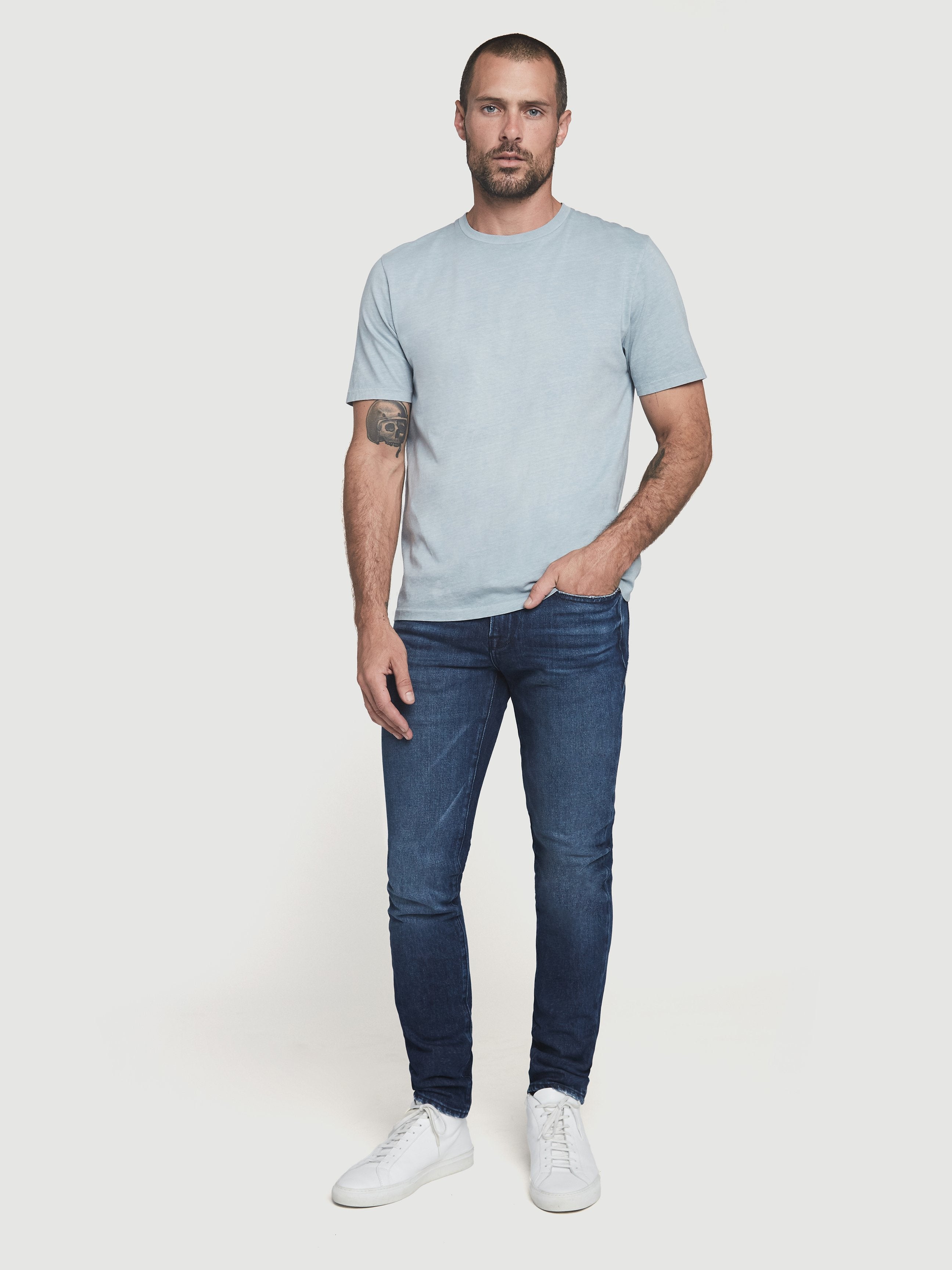 tee front full body view