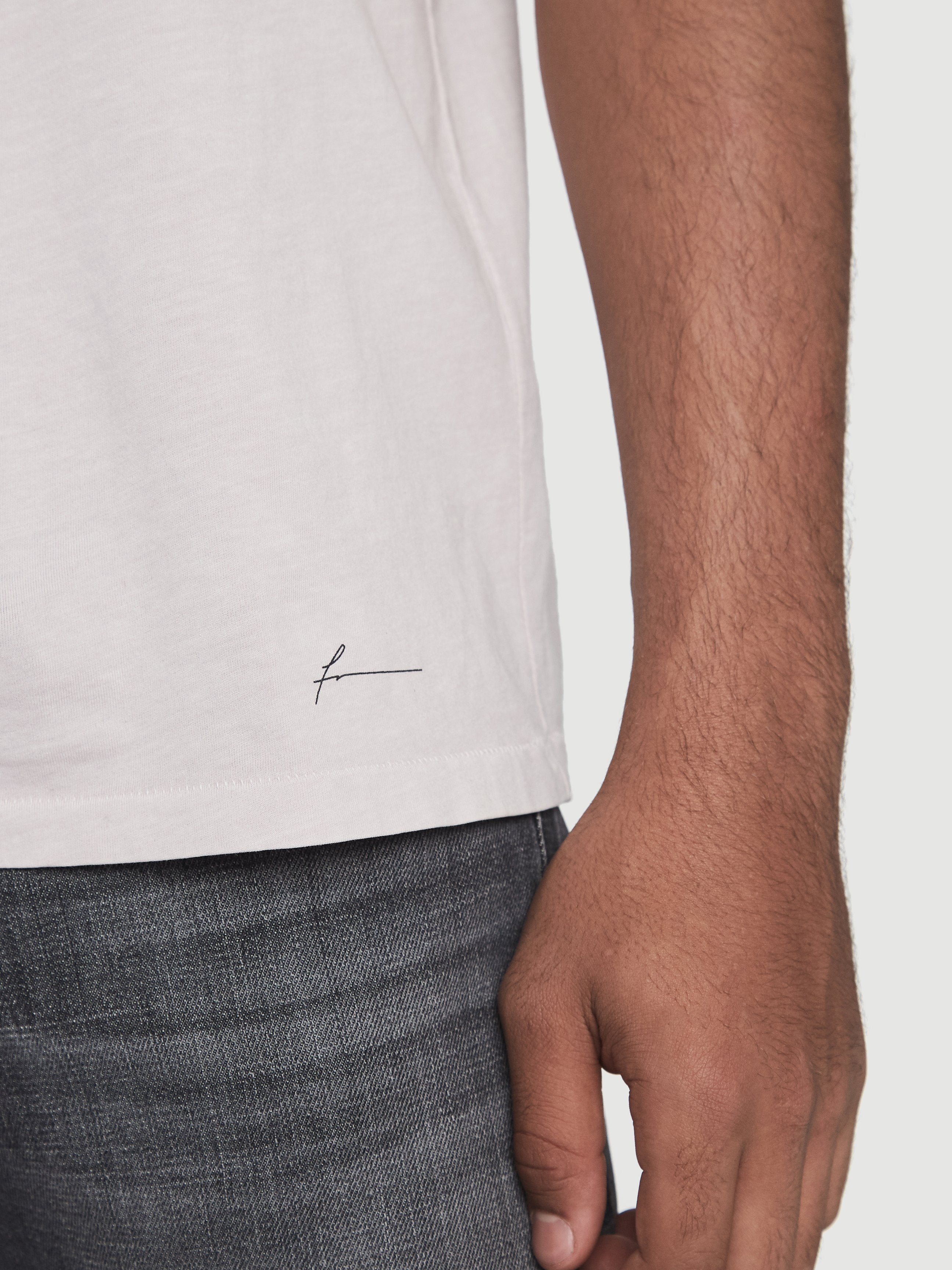 tee detail view alt:hover