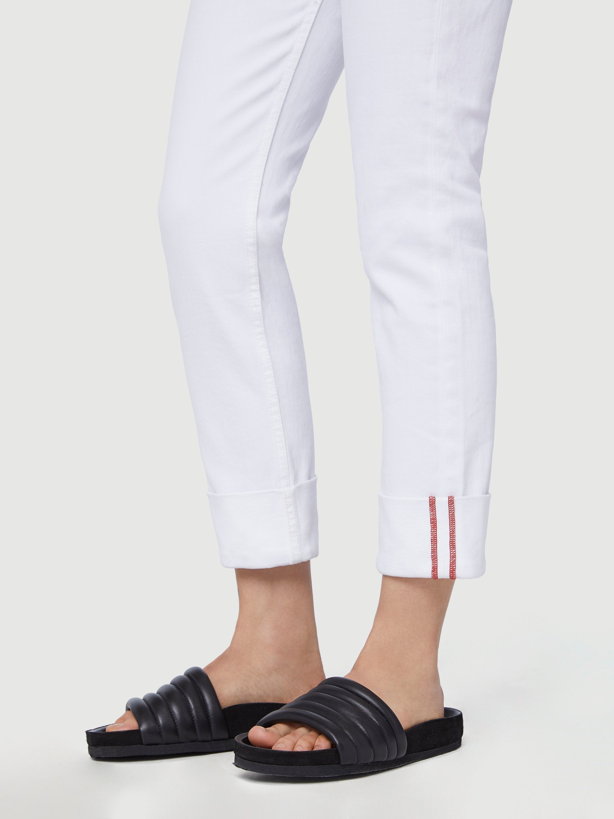 jean detail view