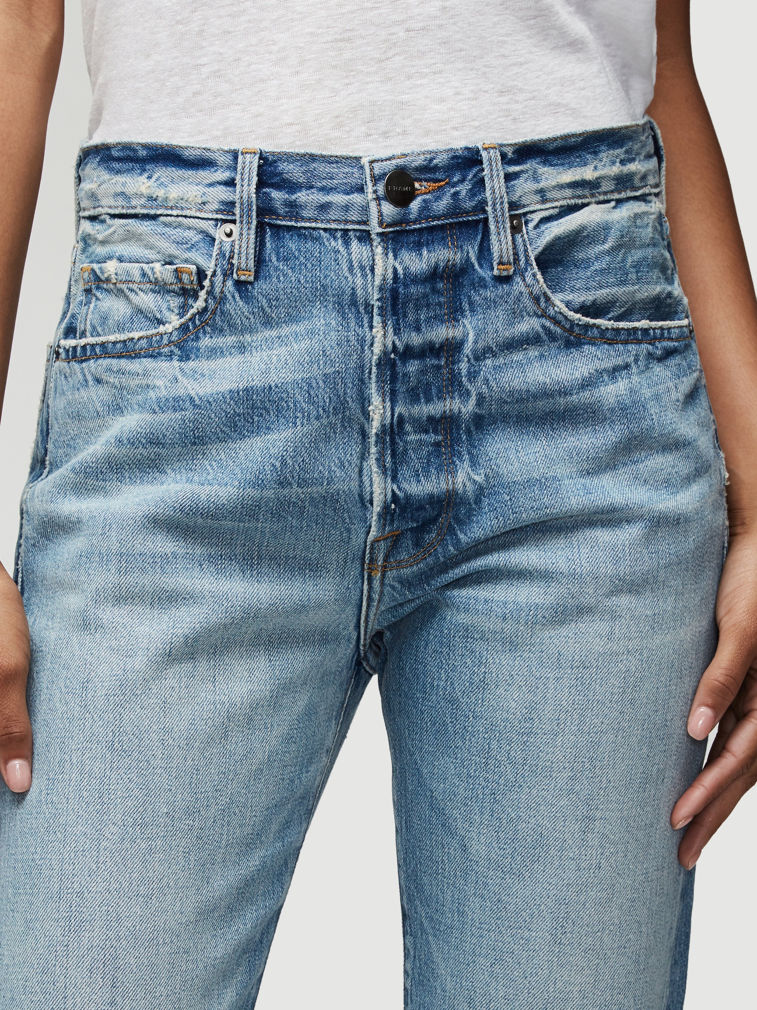 jeans detail view alt:hover
