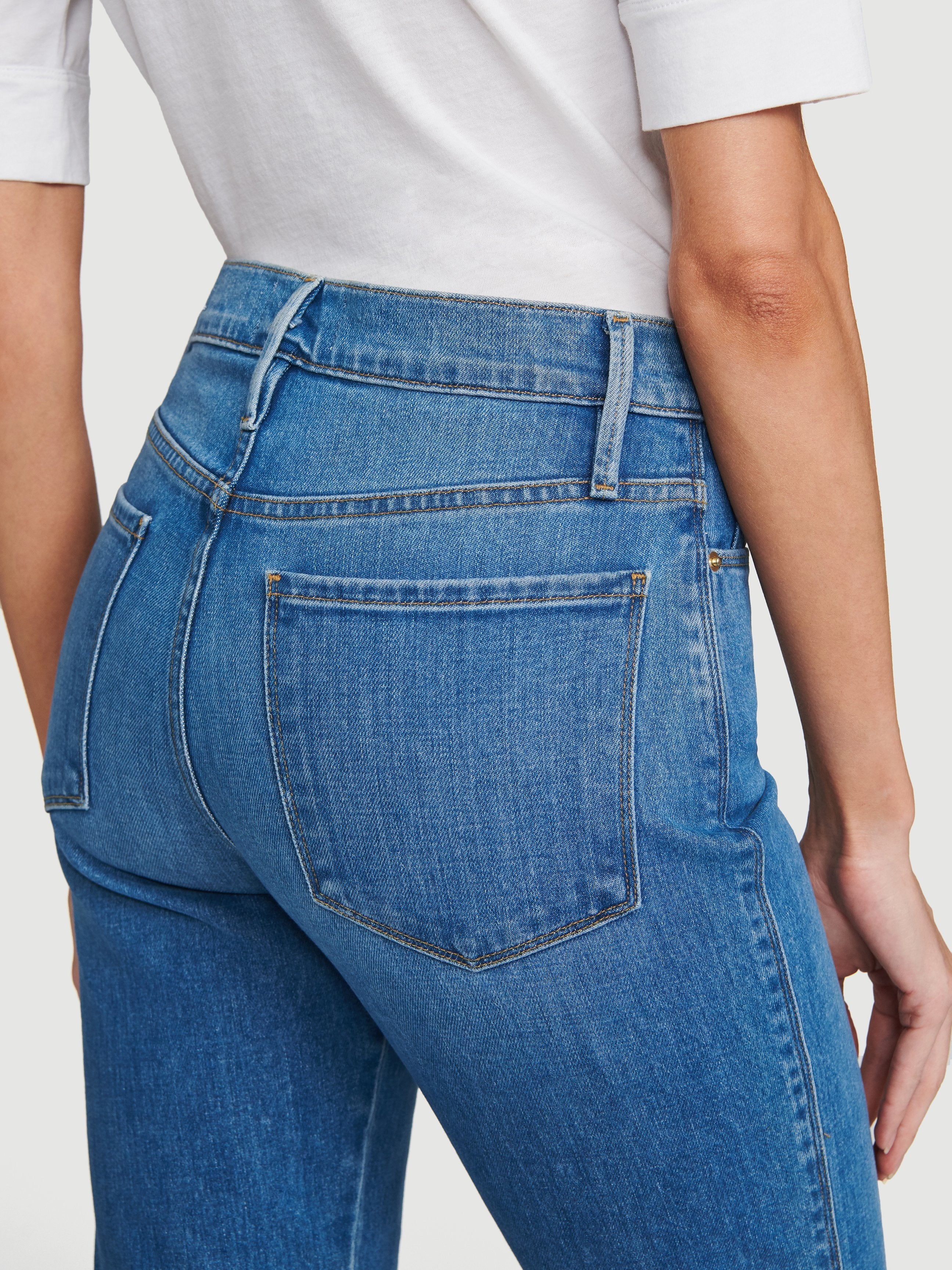 jeans detail view alt:hover