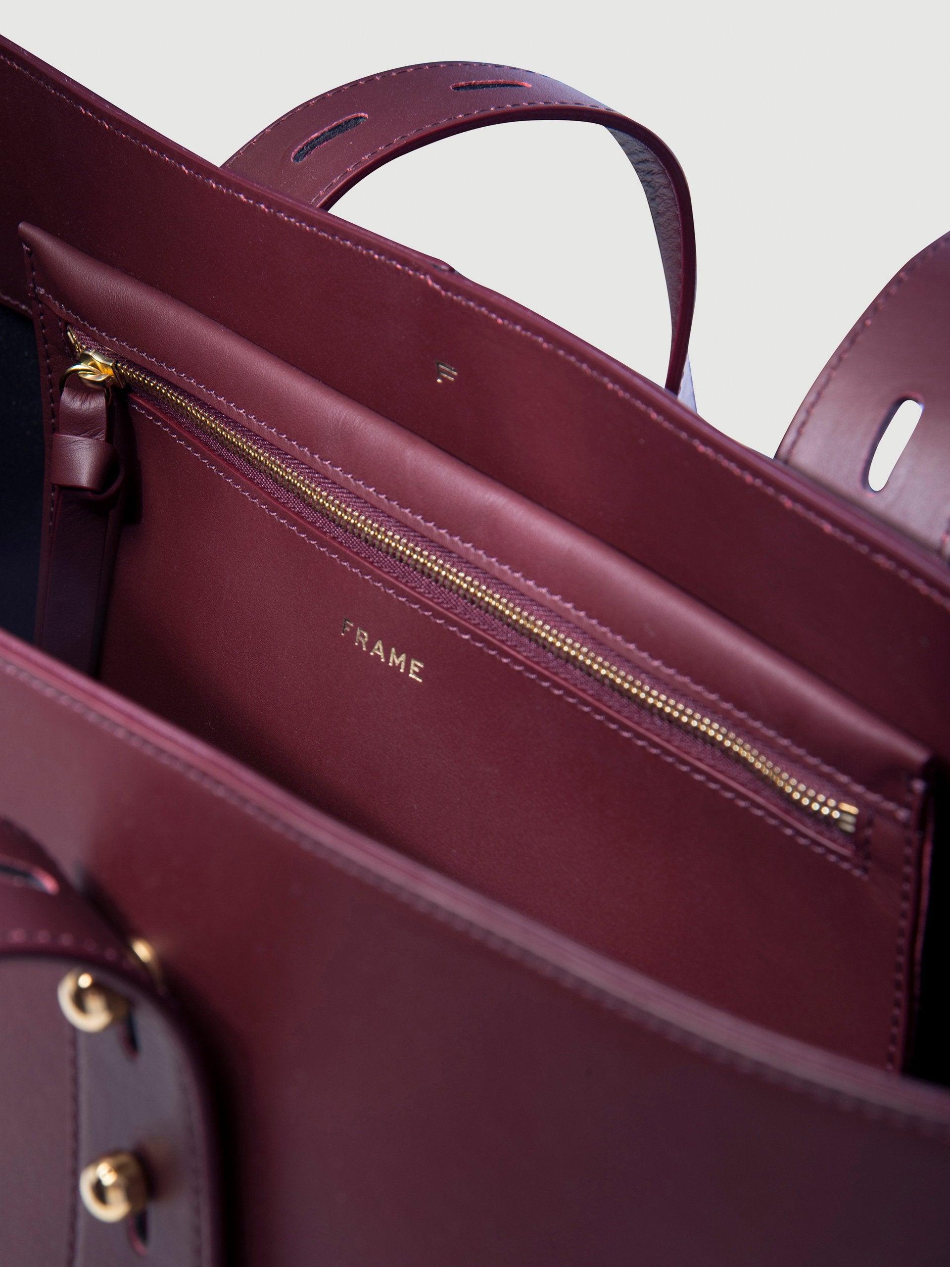 handbag detail view alt:hover