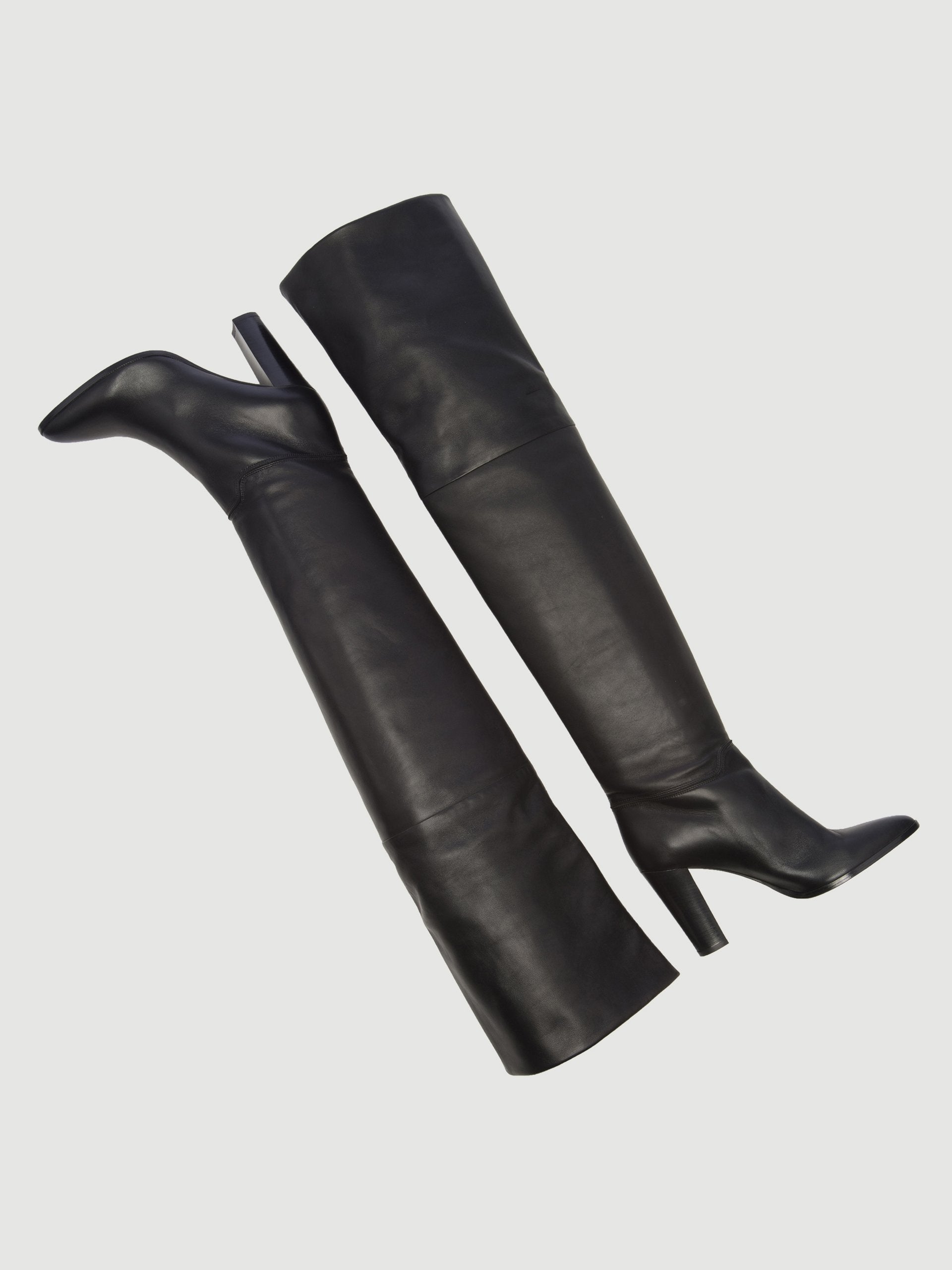 boots front view 2