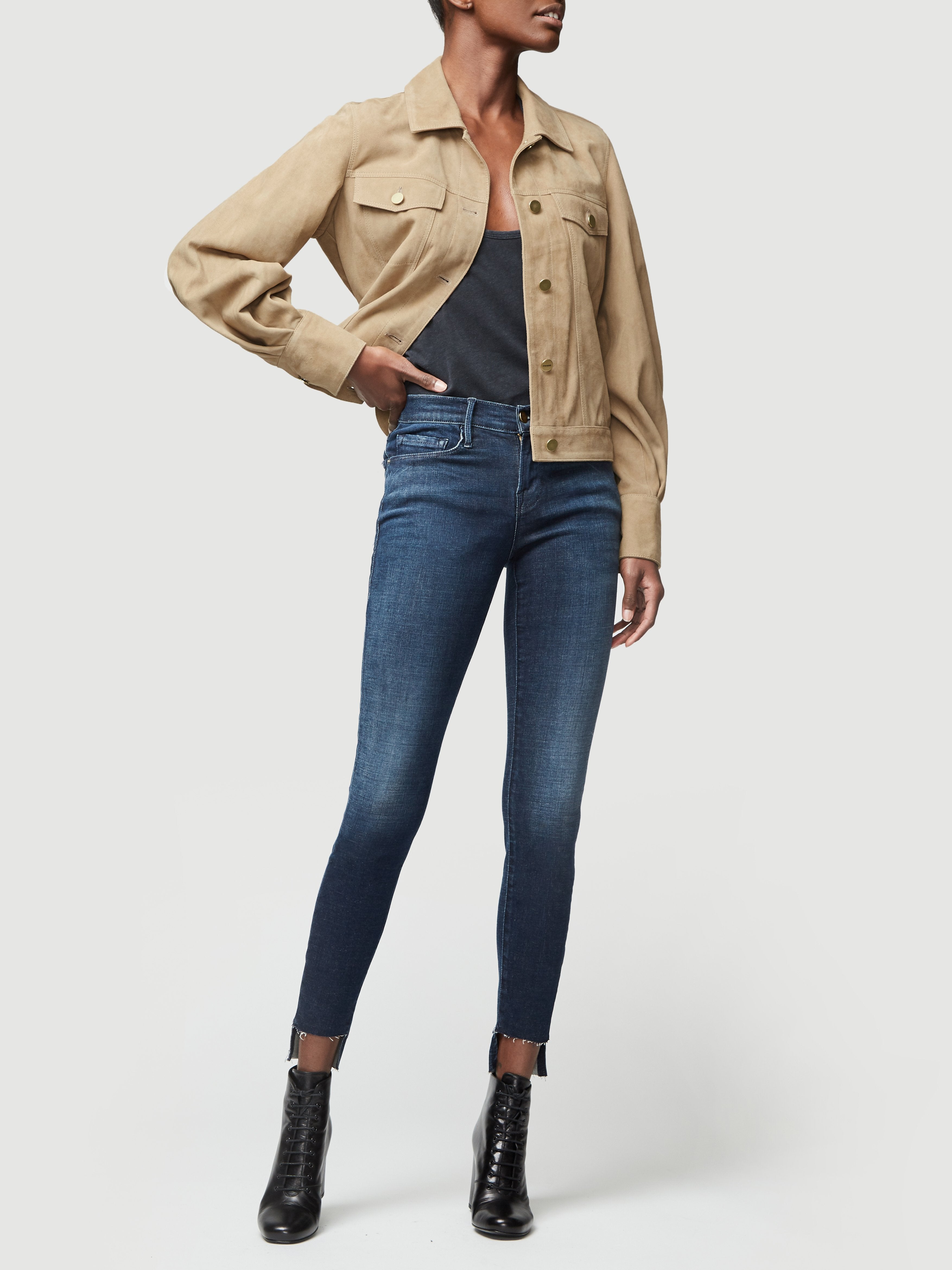 Tank front full body view