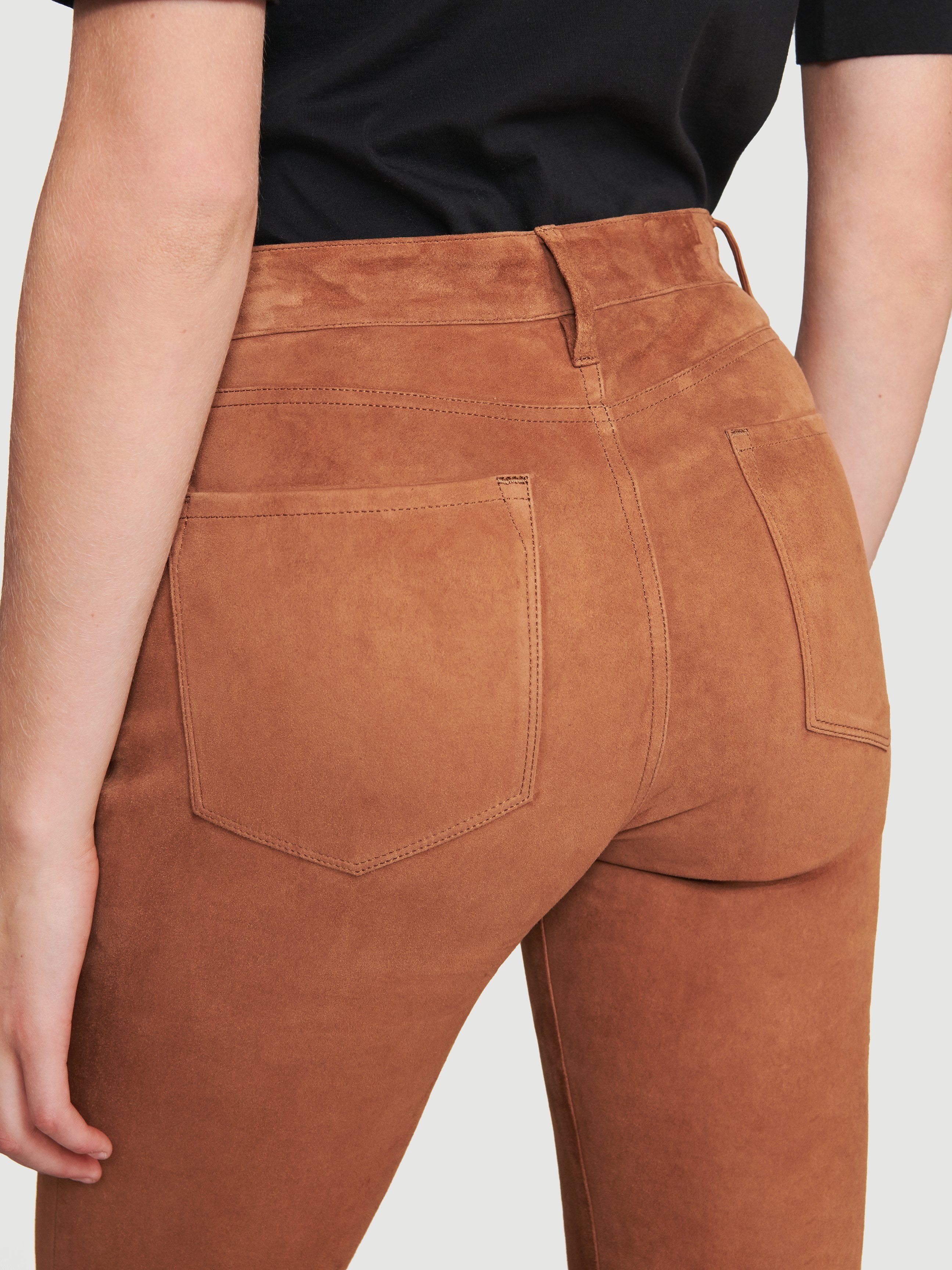 pants detail view 