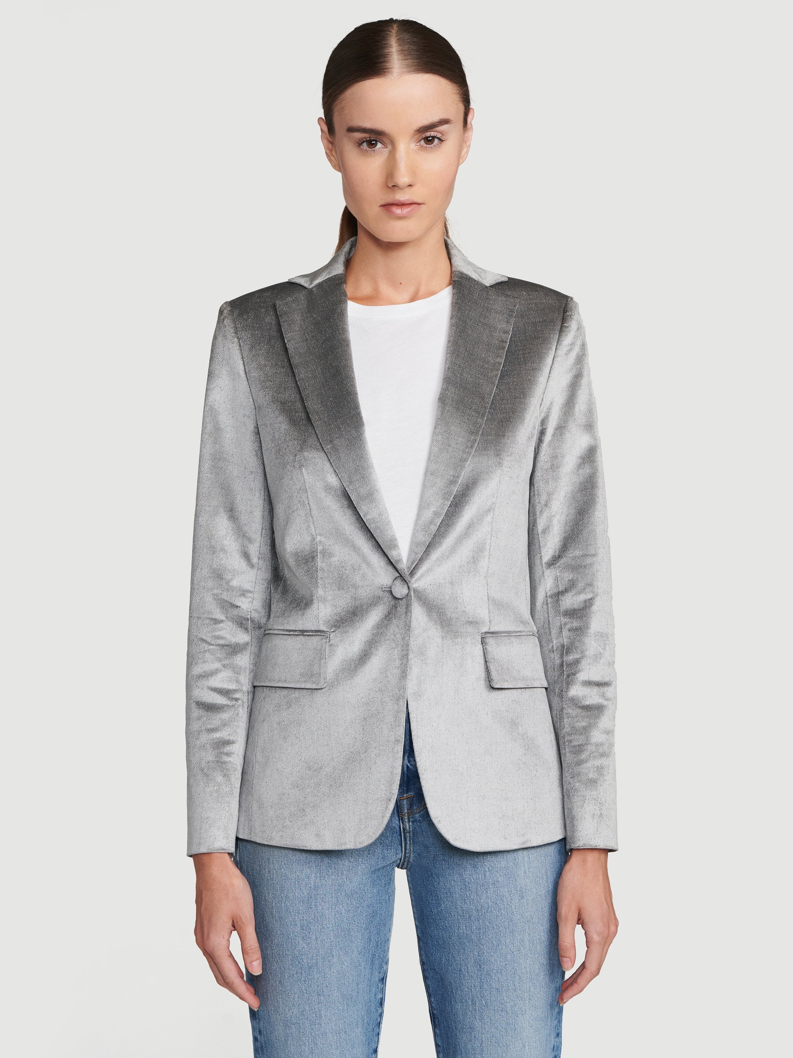 jacket front view alt:hover