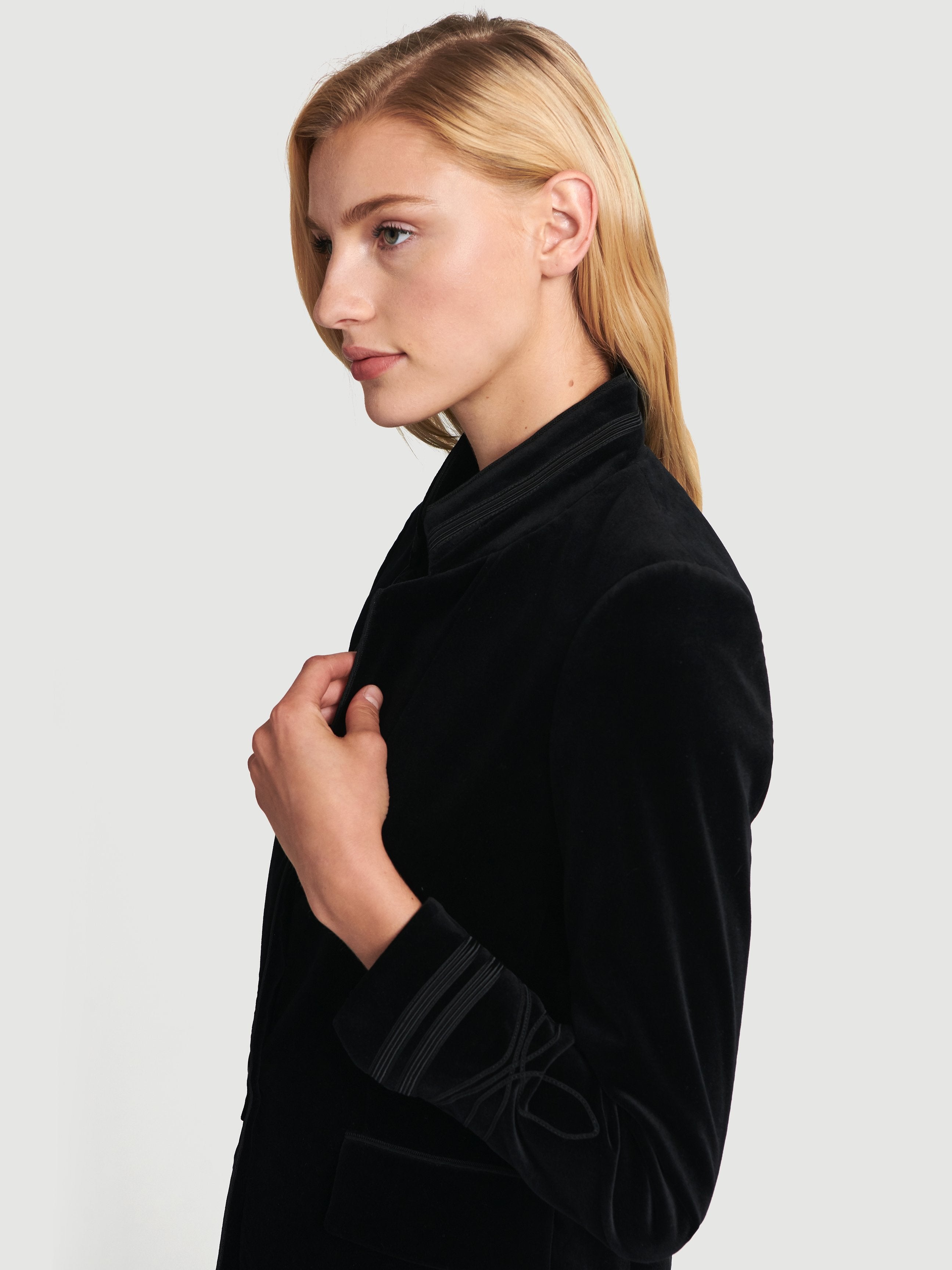 jacket detail view