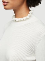 Ruffle Turtle Neck 